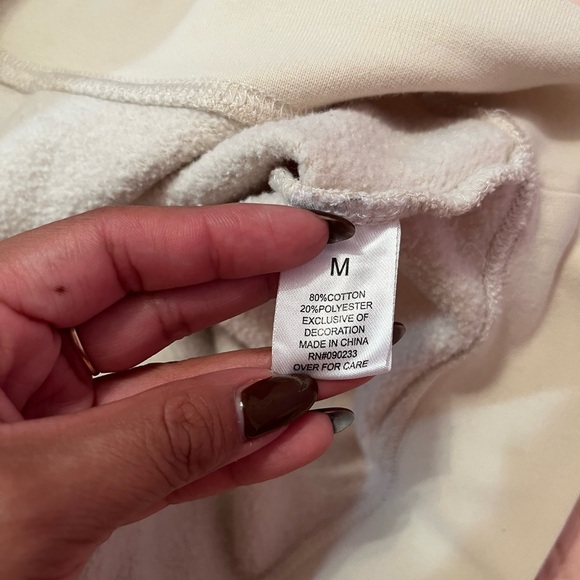 Playboy by PacSun Cream Top - Picture 4 of 4